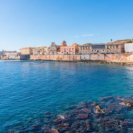 Casa Pepes Centro Ortigia Apartment